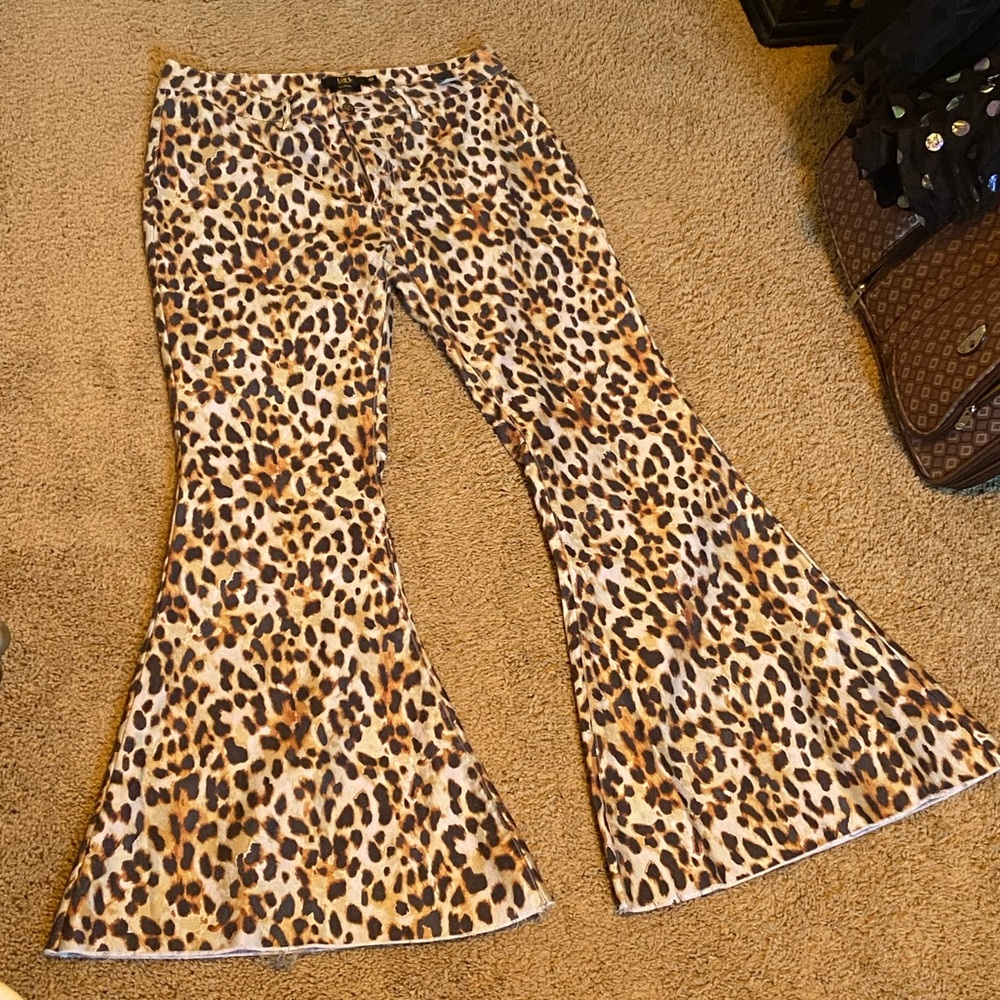 NWT Flare Cheetah Pants